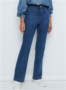 Perfect Fit Bootcut Jeans